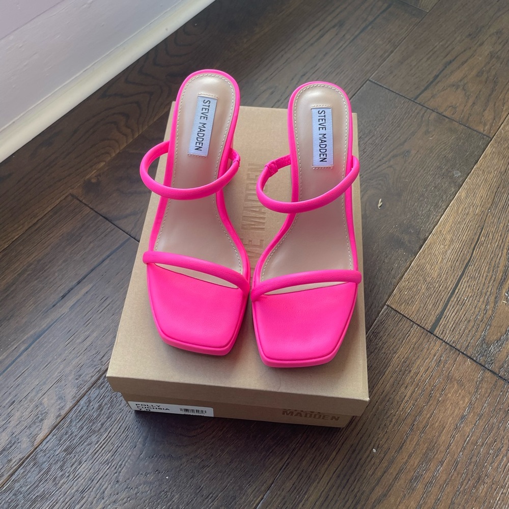 Steve Madden Polly Fuchsia Heels - new / never worn